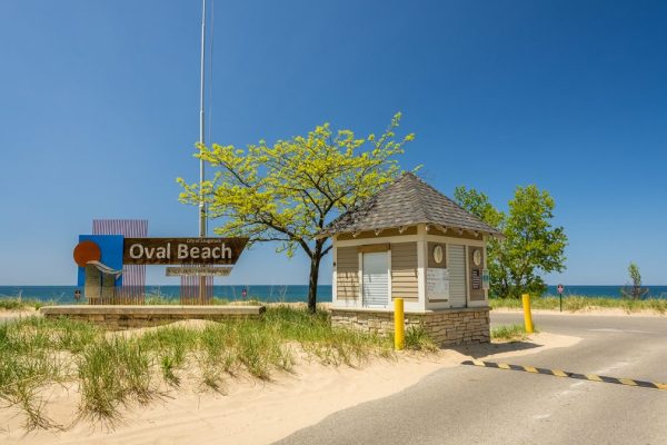 Oval Beach Ticket Booth 1
